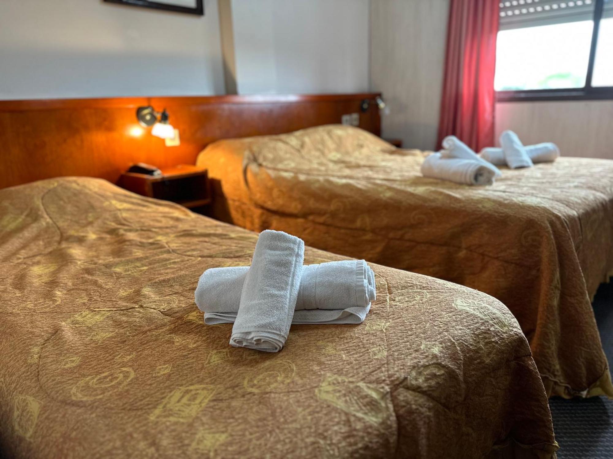 Sun-Shine Hotel San Clemente del Tuyu Bagian luar foto